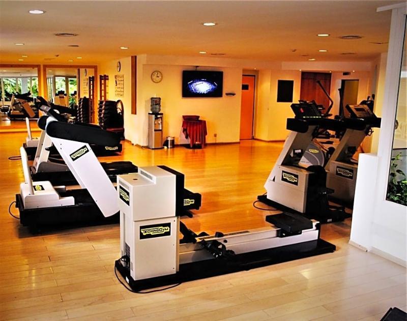Rahat Palace Hotel Almaty Exterior photo Technogym equipment